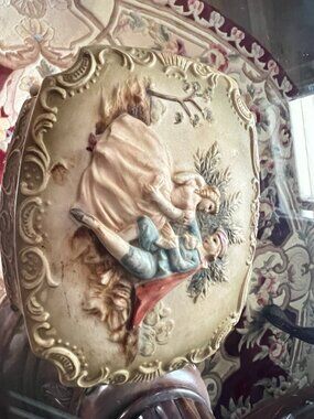 Vintage Capodimonte Style Trinket Box Romantic Couple Relief Jewelry Box